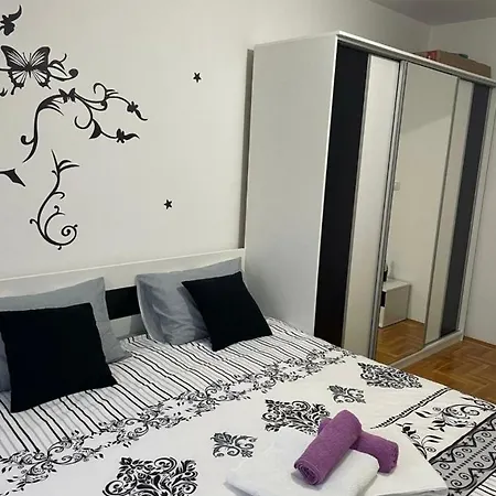 Apartment Apartman Lux 1 *